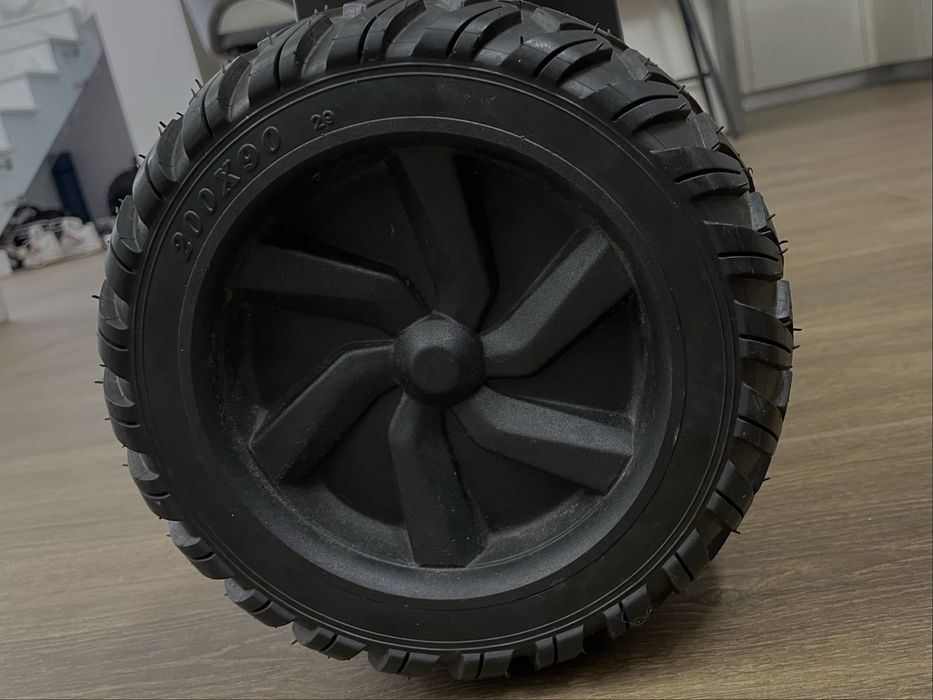 Vând Hoverboard in stare foarte buna preț negociabil