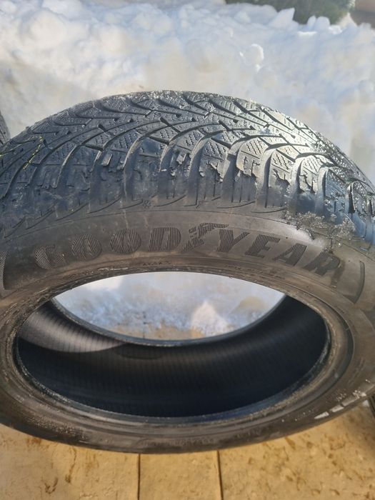 Cauciucuri Iarna Goodyear 205 55 R16