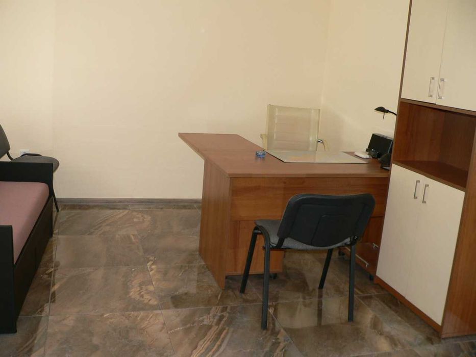 Продава се Магазин в Велико Търново, Център - 23 кв.м за 1870 €/кв.м - Снимка #2