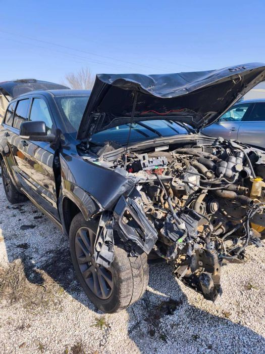 Продавам Jeep Grand Cherokee 3.0 CRDI НА ЧАСТИ !!