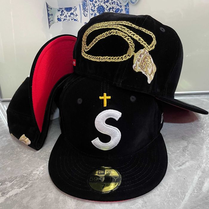 Уникални шапки с права козирка S shapki s prava kozirka  шапка fitted