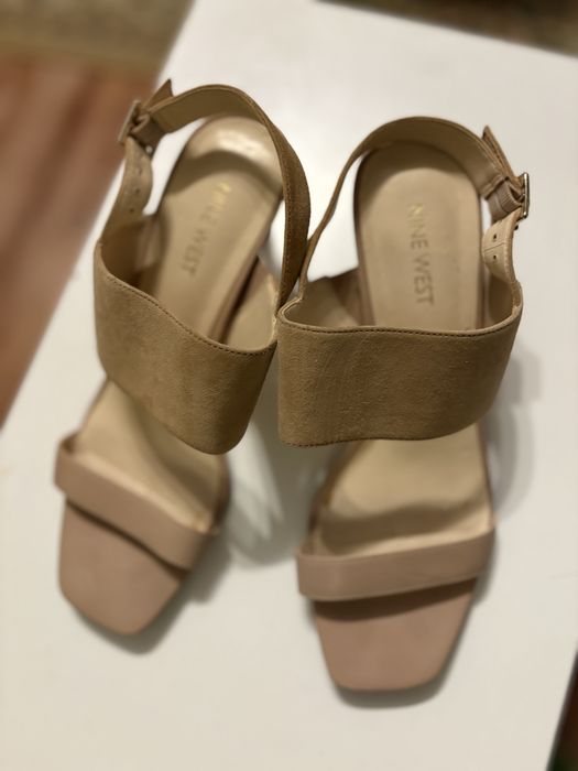 Женские бежевые сандали Nine West