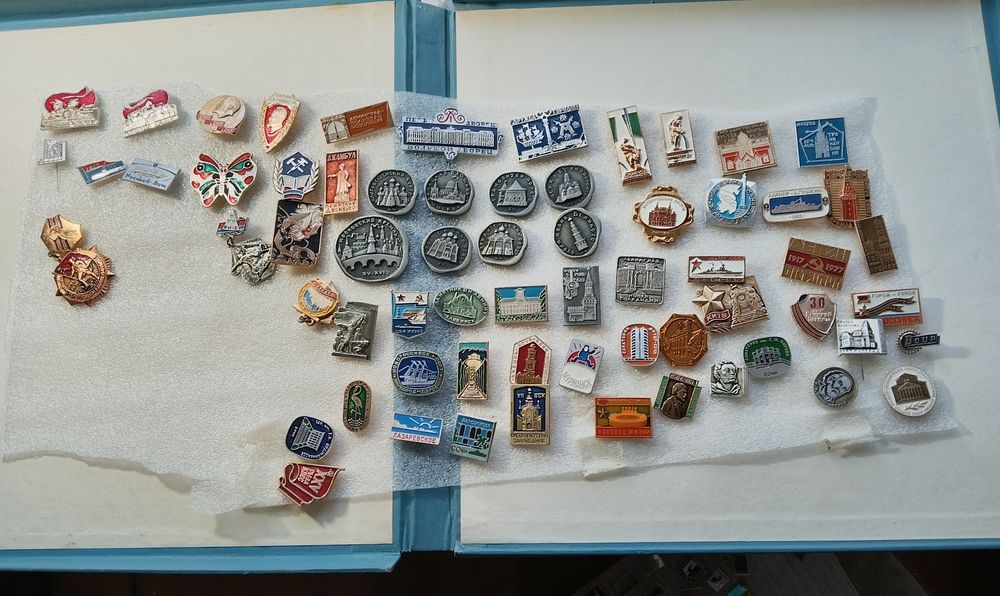 Значки алюминиевые и ситал, СССР