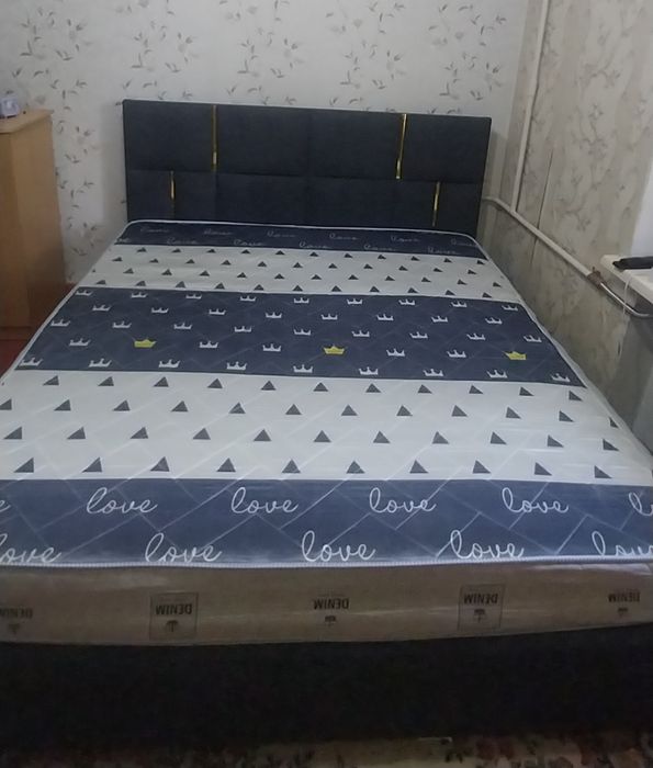 Продам кровать двуспальная 180x200