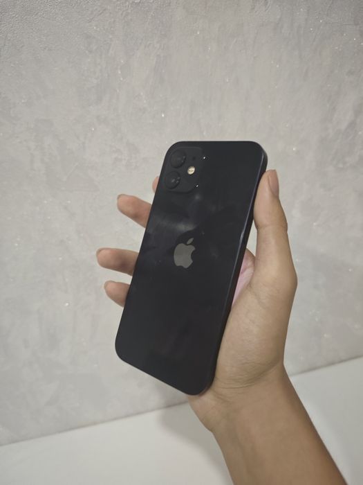Продам iphone 12 в отличном состоянии