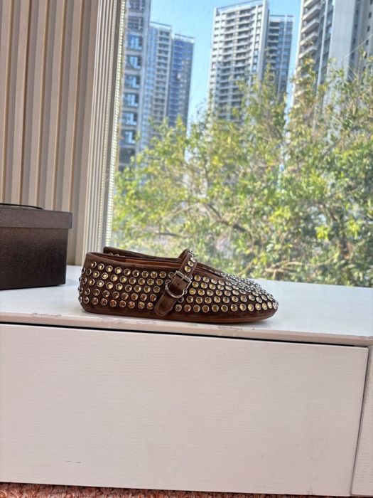 Alaia естествен велур