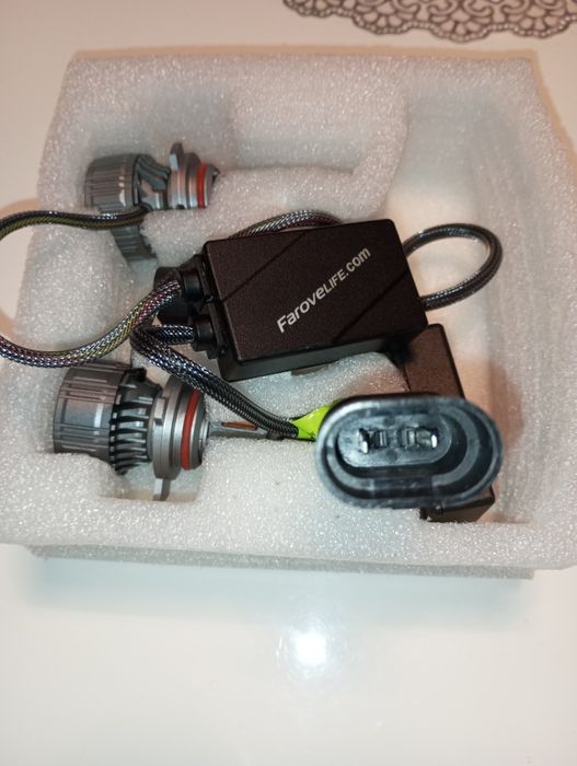 Продавам ЛЕД КРУШКИ МОДЕЛ 9012