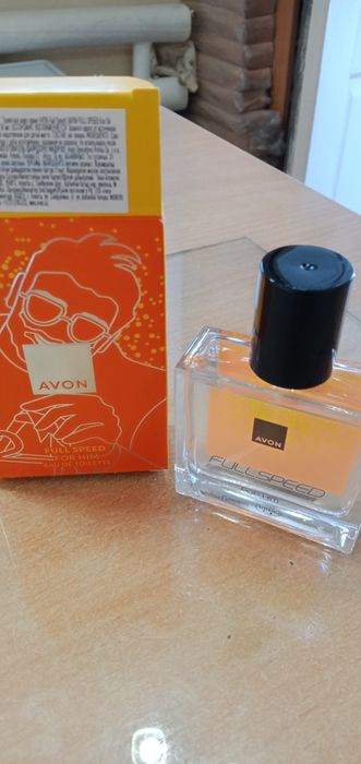 Продам косметику Эйвон