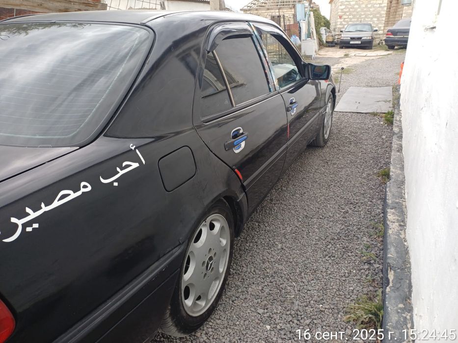 Продам машину мерс