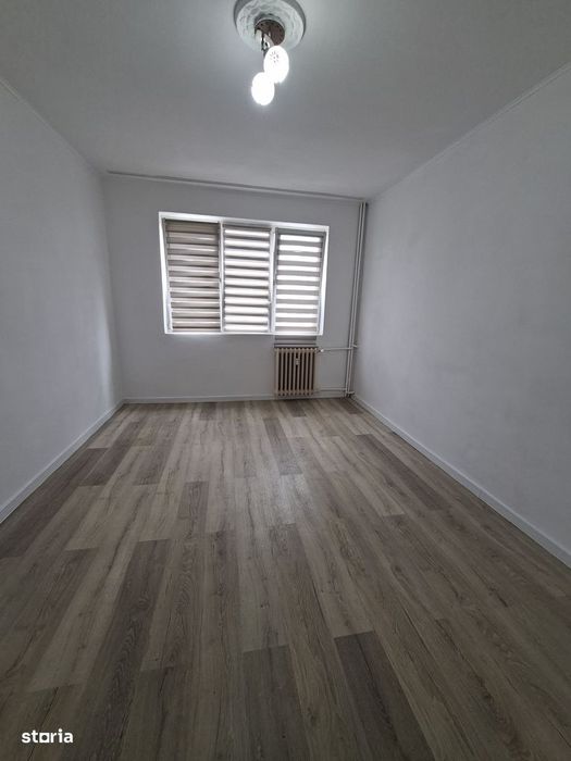 1 Camera DECOMANDATĂ | Podu Roș - Jumbo | Renovată Complet | Etaj 2