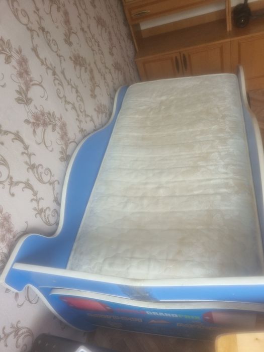 Продам  детскую кроватку