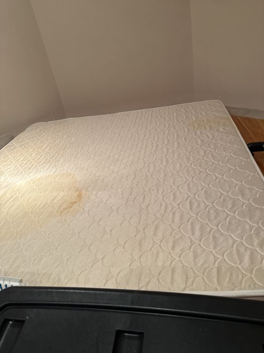 Матрас тонкий , бесалатно