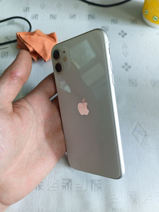 В продаже iPhone 11/128gb