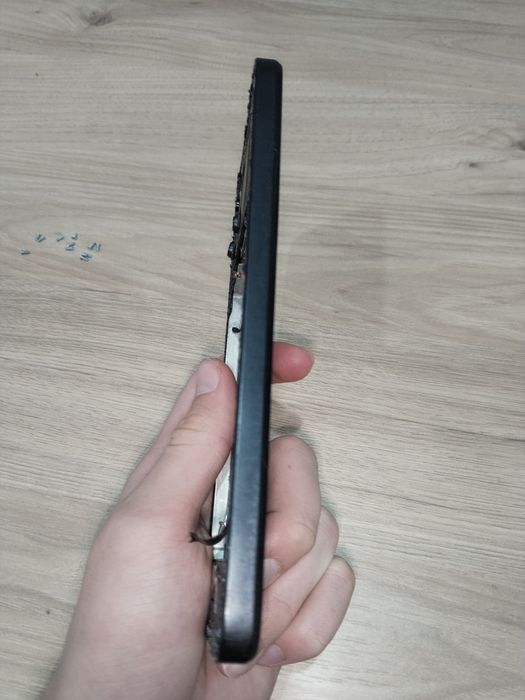 Продам  Honor x6a  без акумулятора