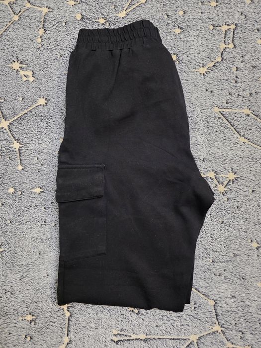 Pantaloni sport Amisu