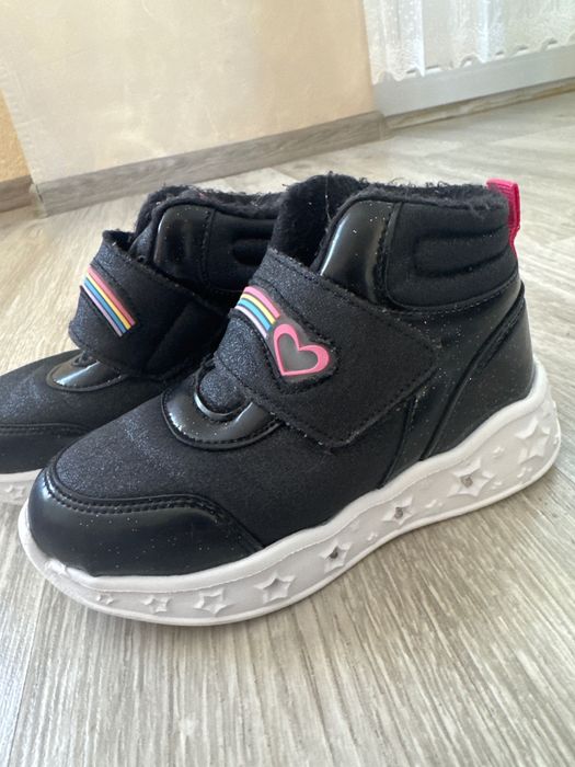 Обувки за момичета от Waikiki