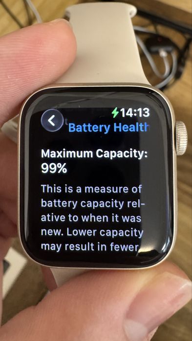 Apple watch SE 2 generation 40mm смарт часовник