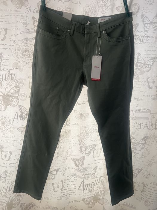 s.Oliver Skinny Jeans 'Betsy' in Pastel Green
