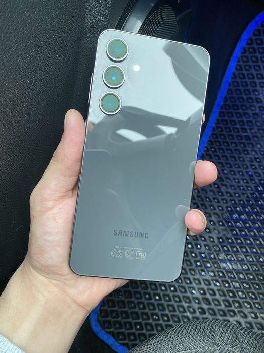 Продам Sumsung S24 FE