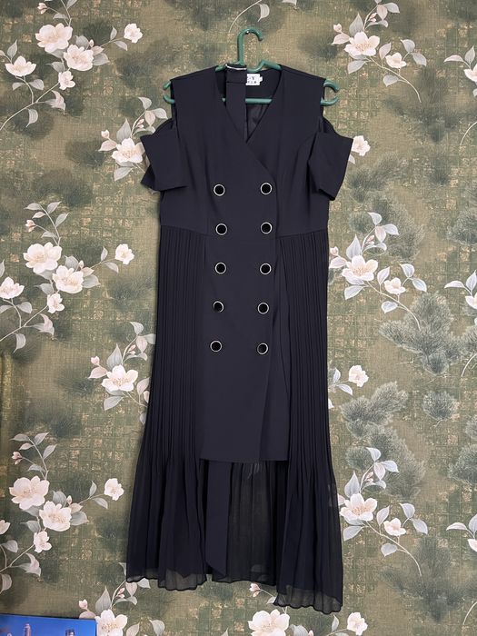 Продам женское платье