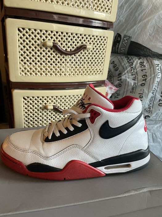 Nike Flight Legaci din piele naturala masura 42.5 purtati in stare bun