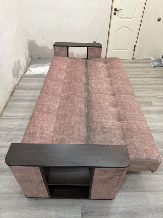 Срочно продается диван доя гостиной