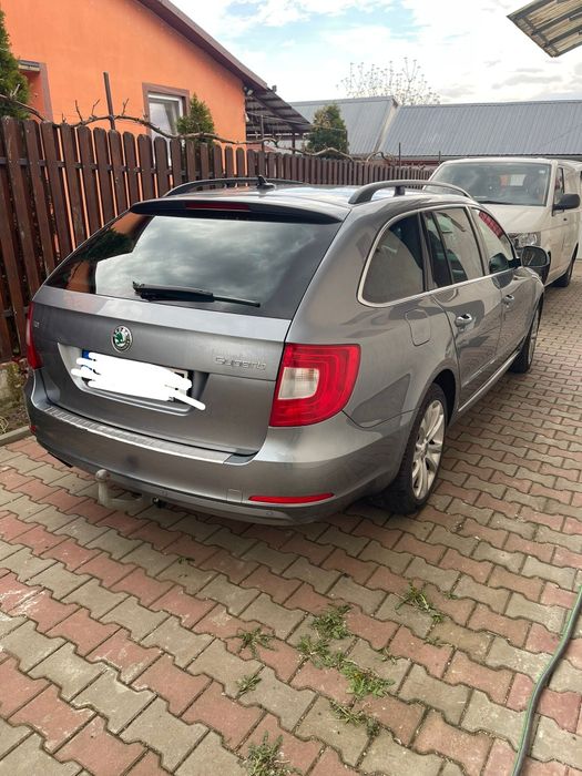 Vând mașina Skoda Superb Combi, 1,9 TDI 2013, automata, unic propriet