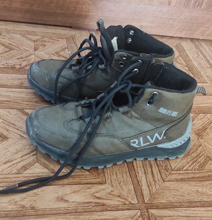 Ботинки демисезонные б/у