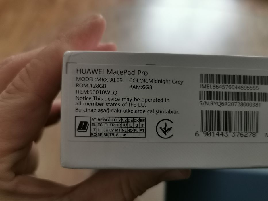 Tableta Huawei Matepad Pro 10.8 posibil defecta