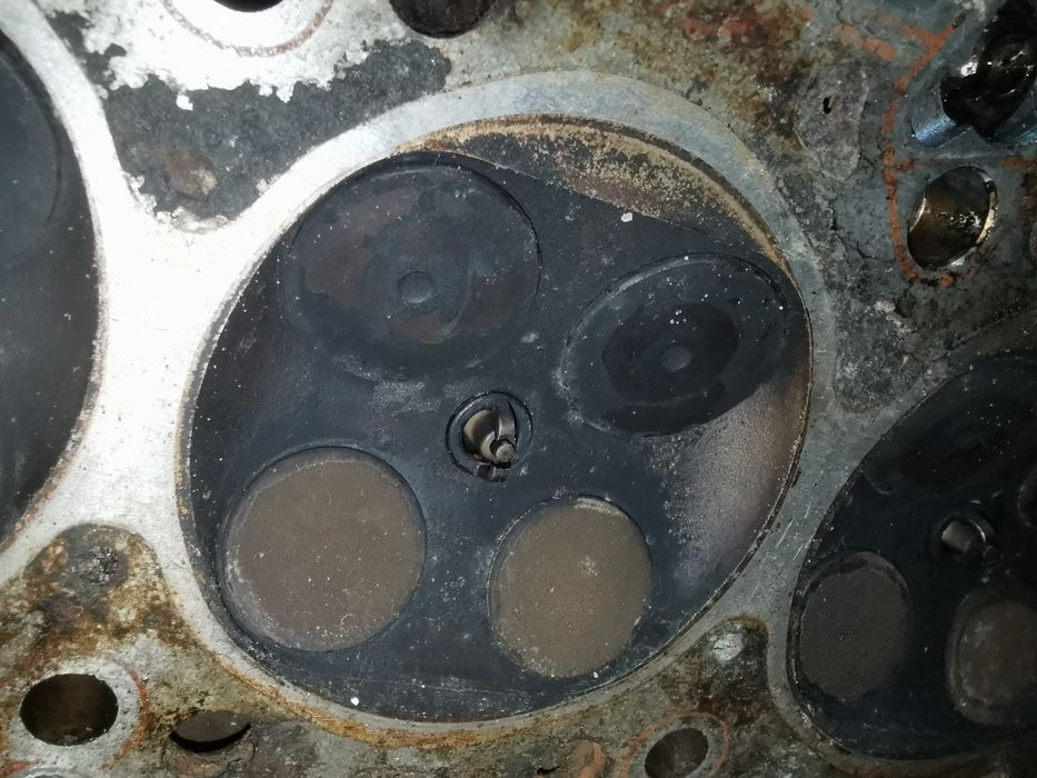 Цилиндрова глава от BMW e36 м50б20 без ванос