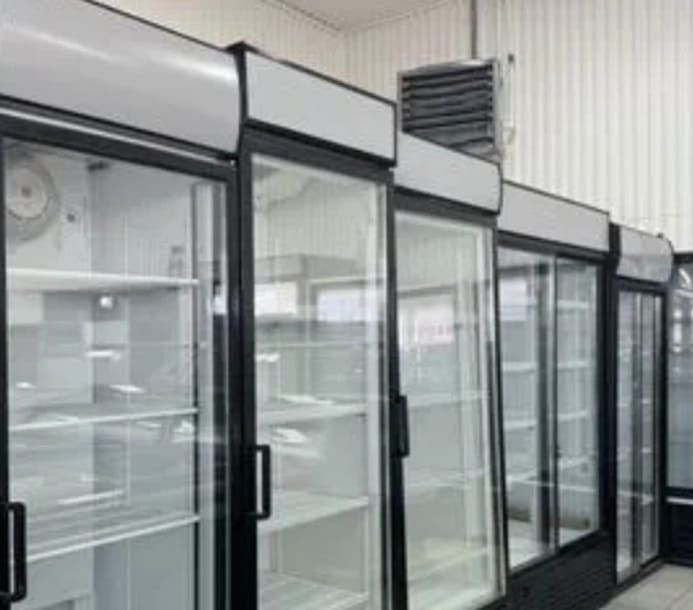 Холодилньик витринные