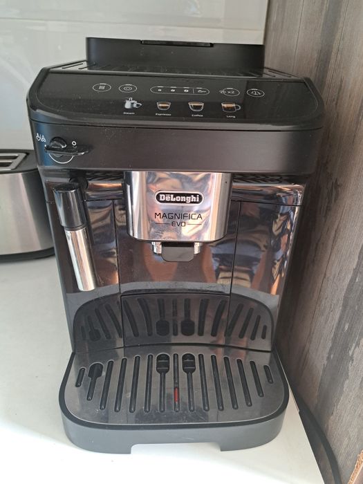 Кофемашина Delonghi