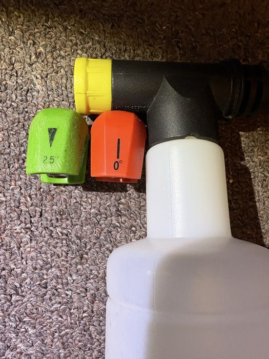 Продам мини мойку высокого давления