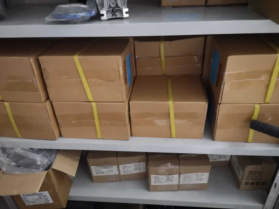 Ел. Мотори Редуктори и транспортни ленти