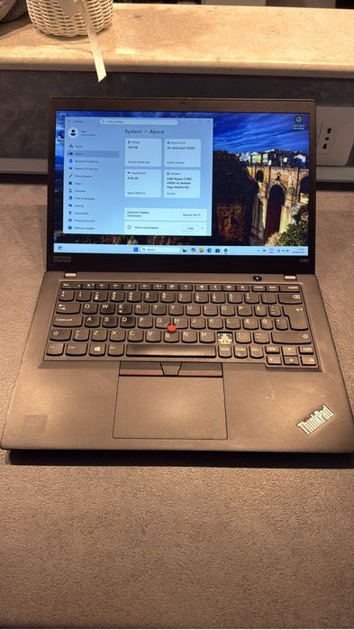 Laptopuri Lenovo mai multe modele