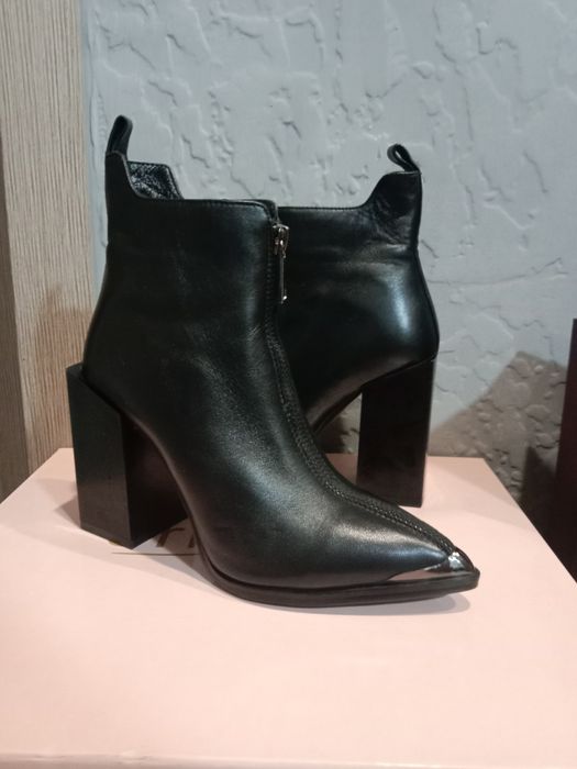 Продам сапожки весна осень