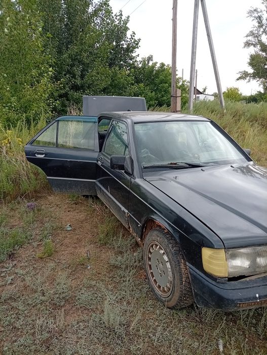 Продам 2 мерса w201