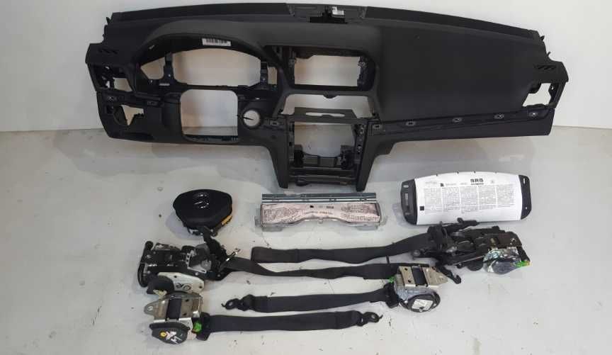 Mercedes Benz E w207 kit airbag - plansa de bord - centuri siguranta