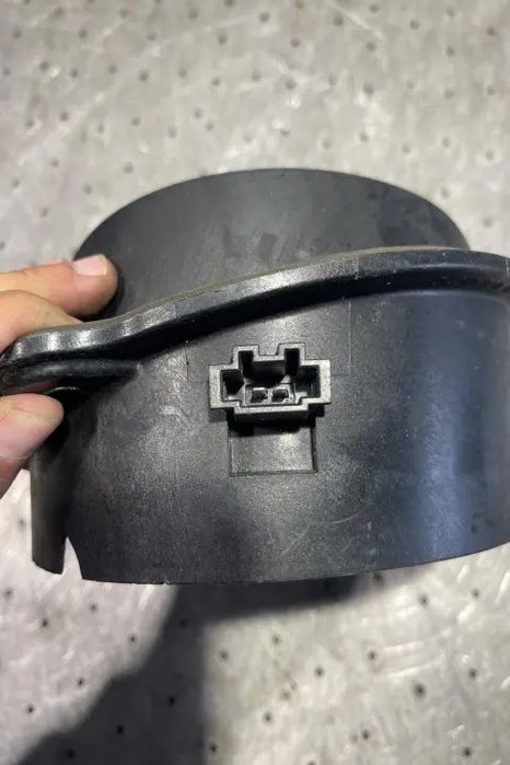 Boxa dreapta fata spate A219 820 05 02 R Mercedes-Benz CLS-Class 2009
