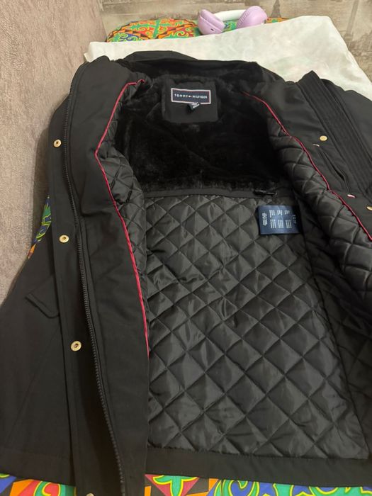 продам куртку Tommy Hilfiger, оригинал, НОВАЯ