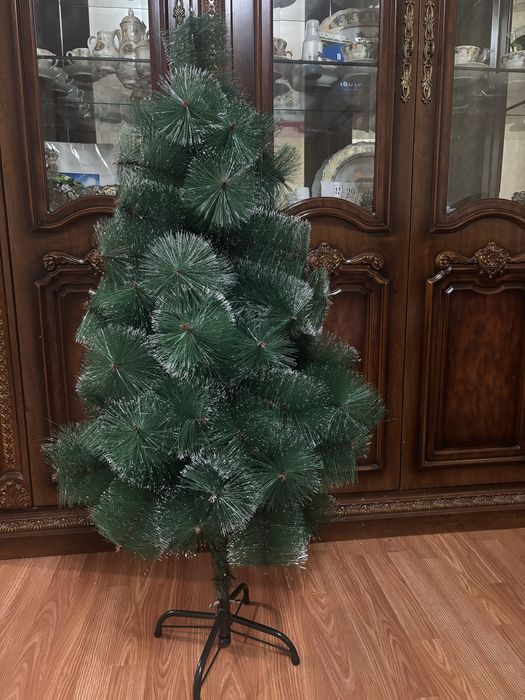 Ёлка сотилади холати яхши.