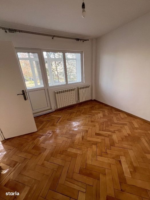 2 camere Podu Ros/ Rond