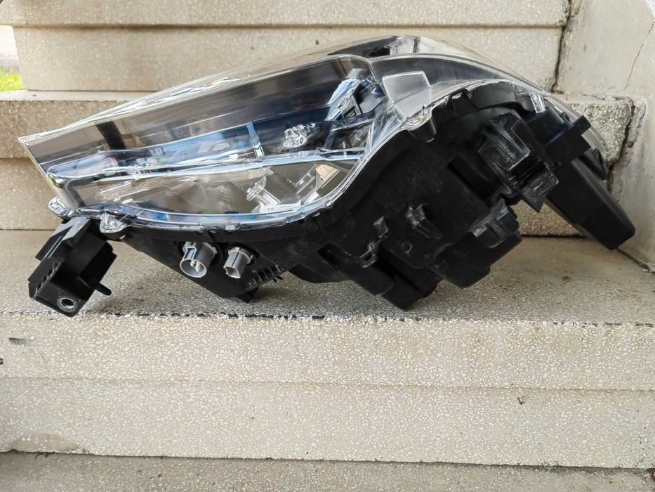 Фар Mazda CX5 17-22 г. LED ляв / Фар Мазда ЦХ5 Оригинален