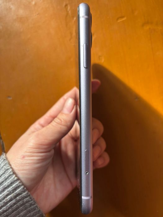 Айфон 11  не работает