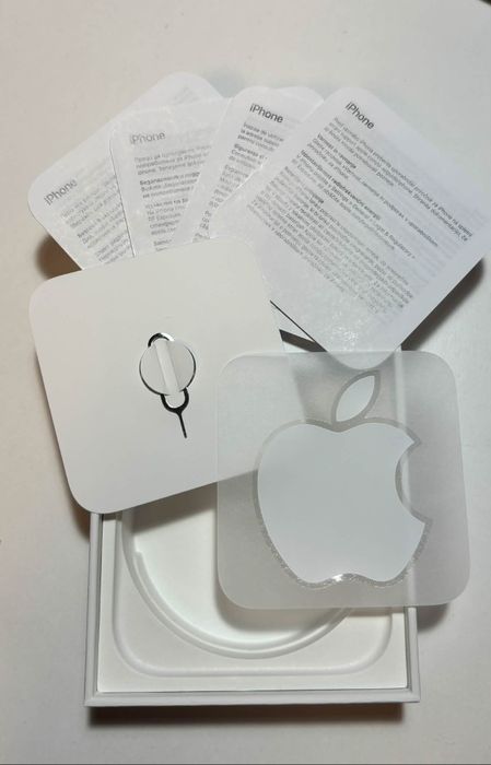 IPhone 15 pink 256GB + 23 калъфи+протектори за камера