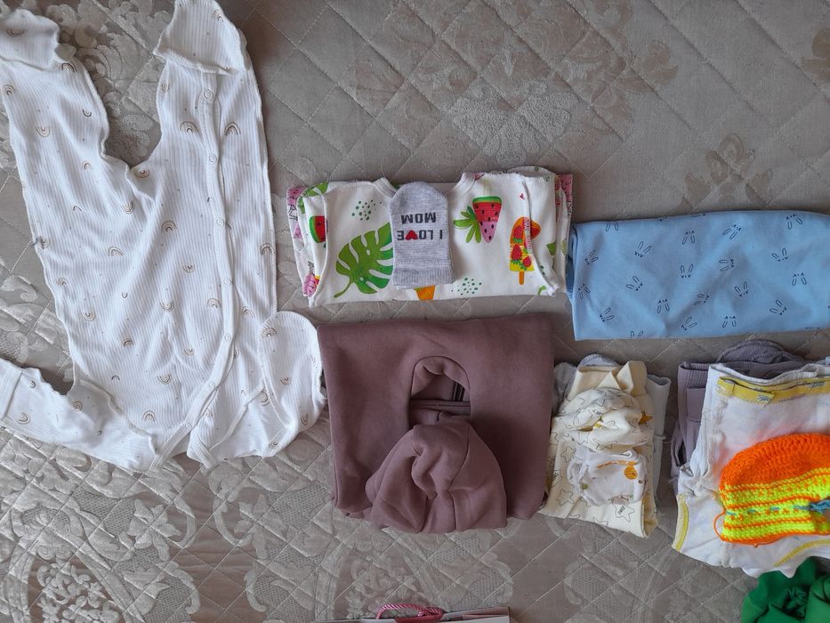 Продам Пакет детских вещей