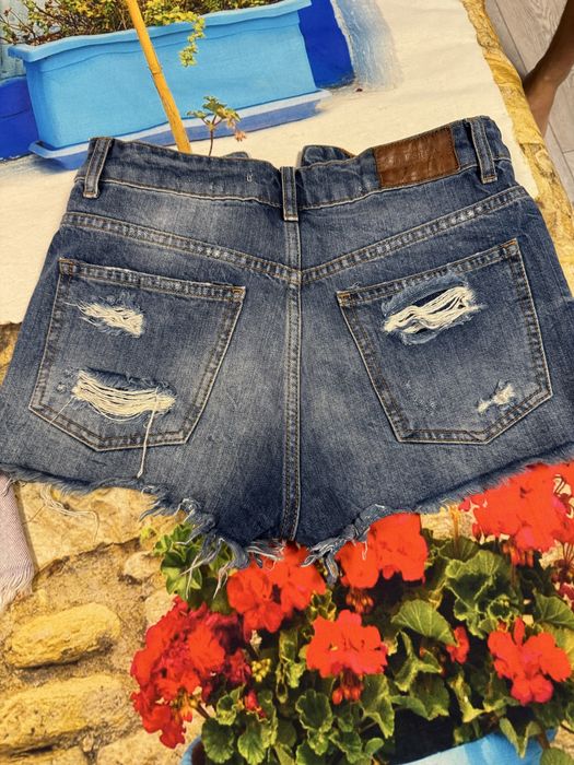 Fuste si pantaloni jeans de firma noi