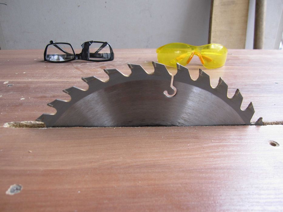 Продам циркулярку +фуганок