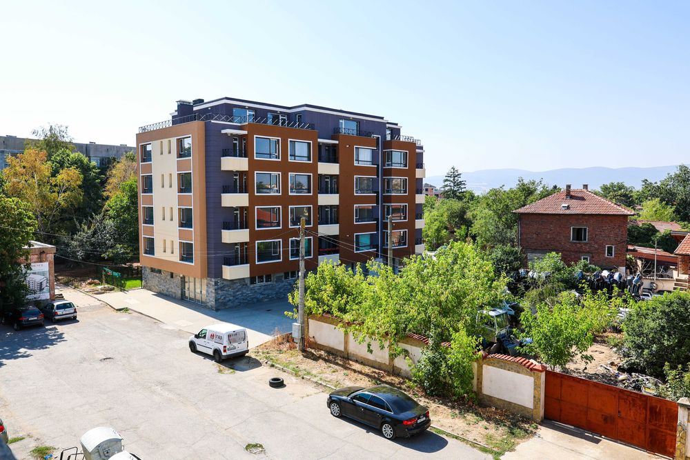 Продава се Двустаен апартамент в Елин Пелин - 63 кв.м за 1635 €/кв.м - Снимка #13