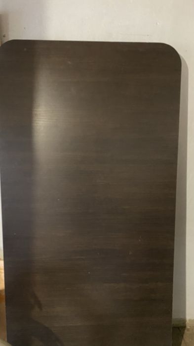 Продам стол в хорошем состоянии